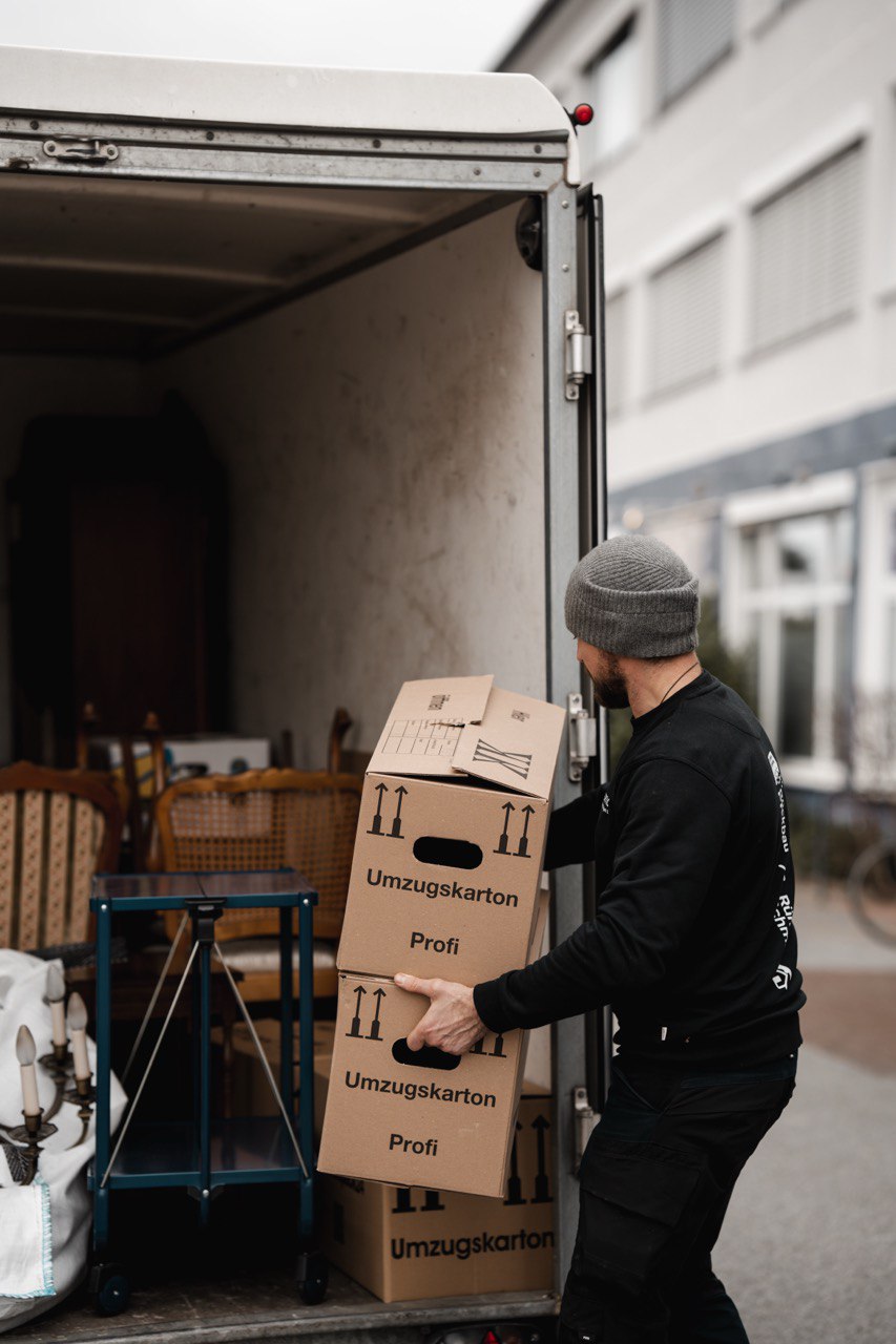 Haushaltsauflösung Detmold – professionelle Beladung